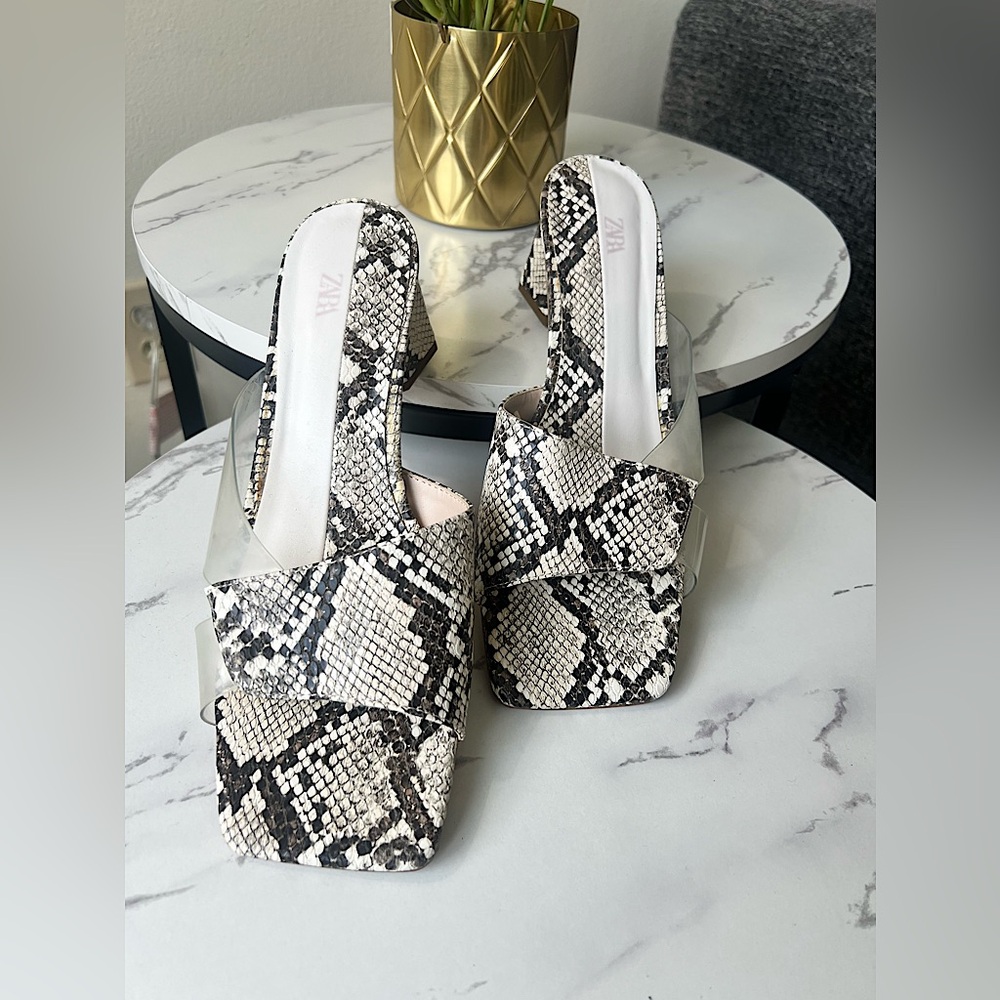 Zara Sandal- 1 1/2" Heels in Python color, Size 8.